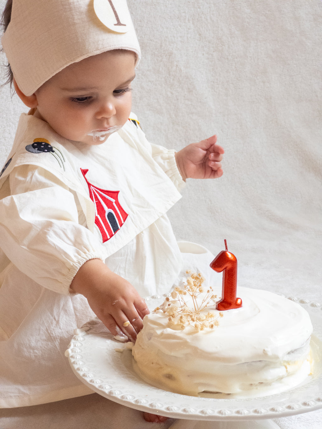 Smash the cake