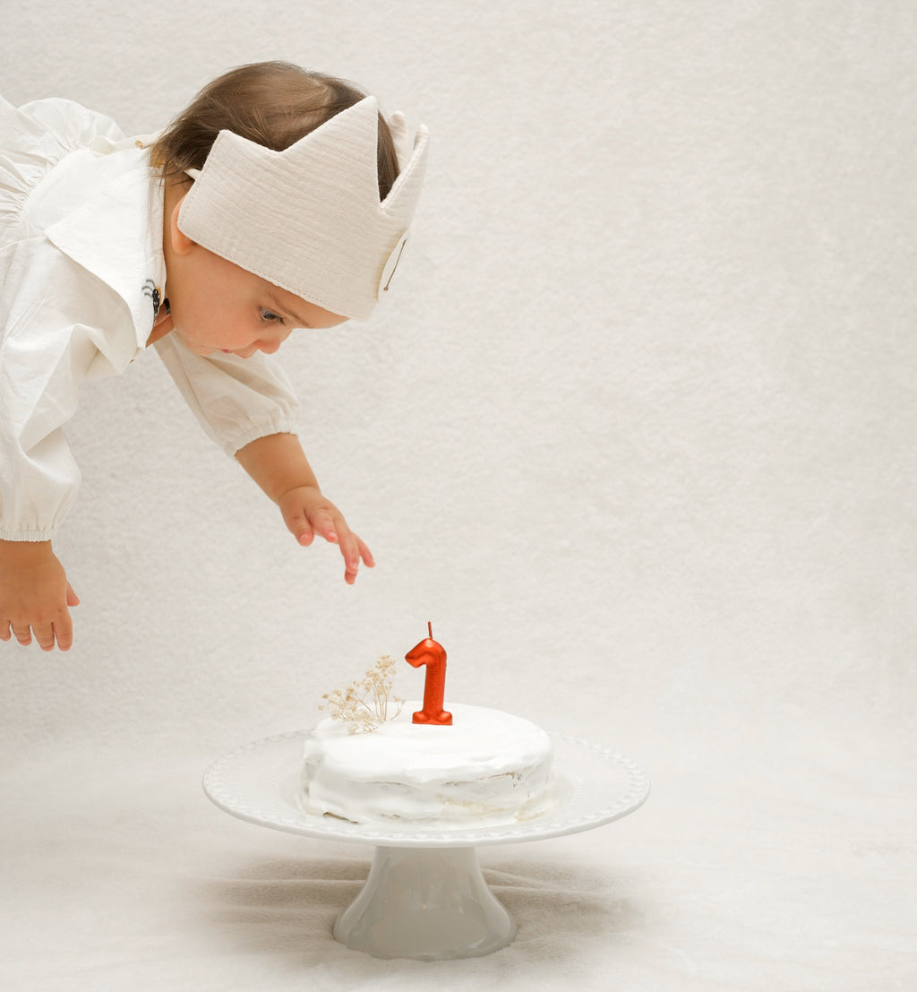 Smash the cake